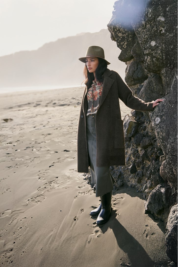 RIVER COAT