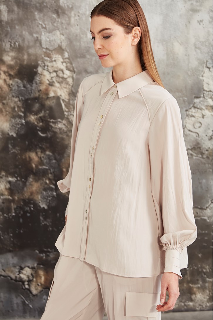 DEMURE SHIRT