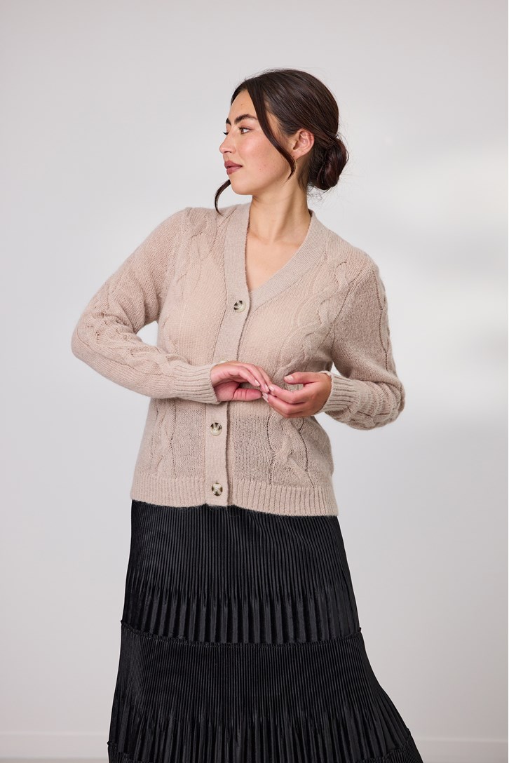 CABLE CARDIGAN