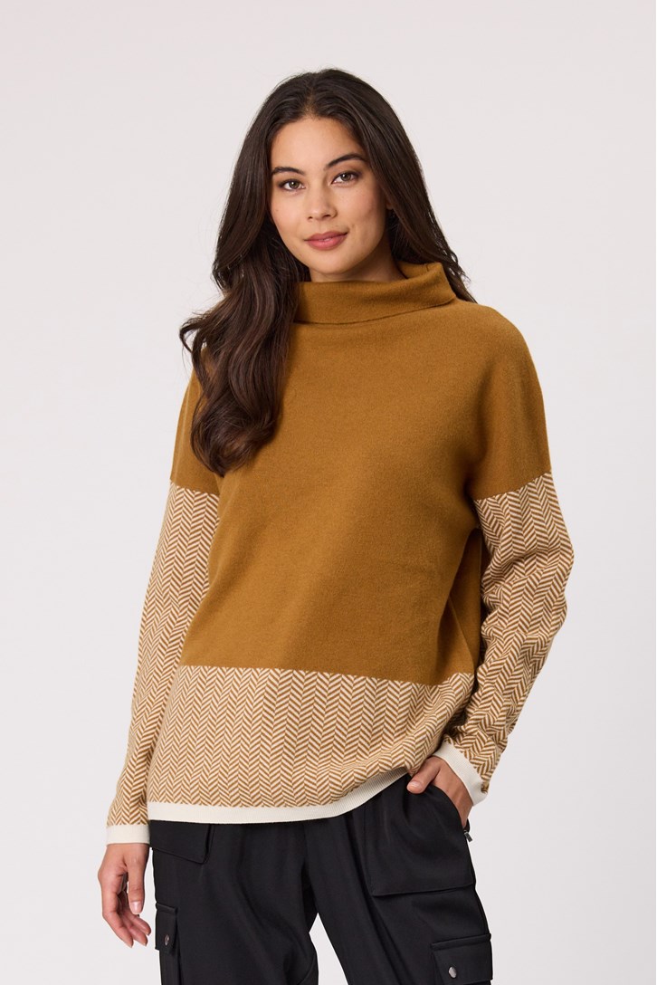 TRIUMPH JUMPER