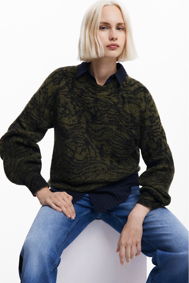 ARTY PRINT SWEATER
