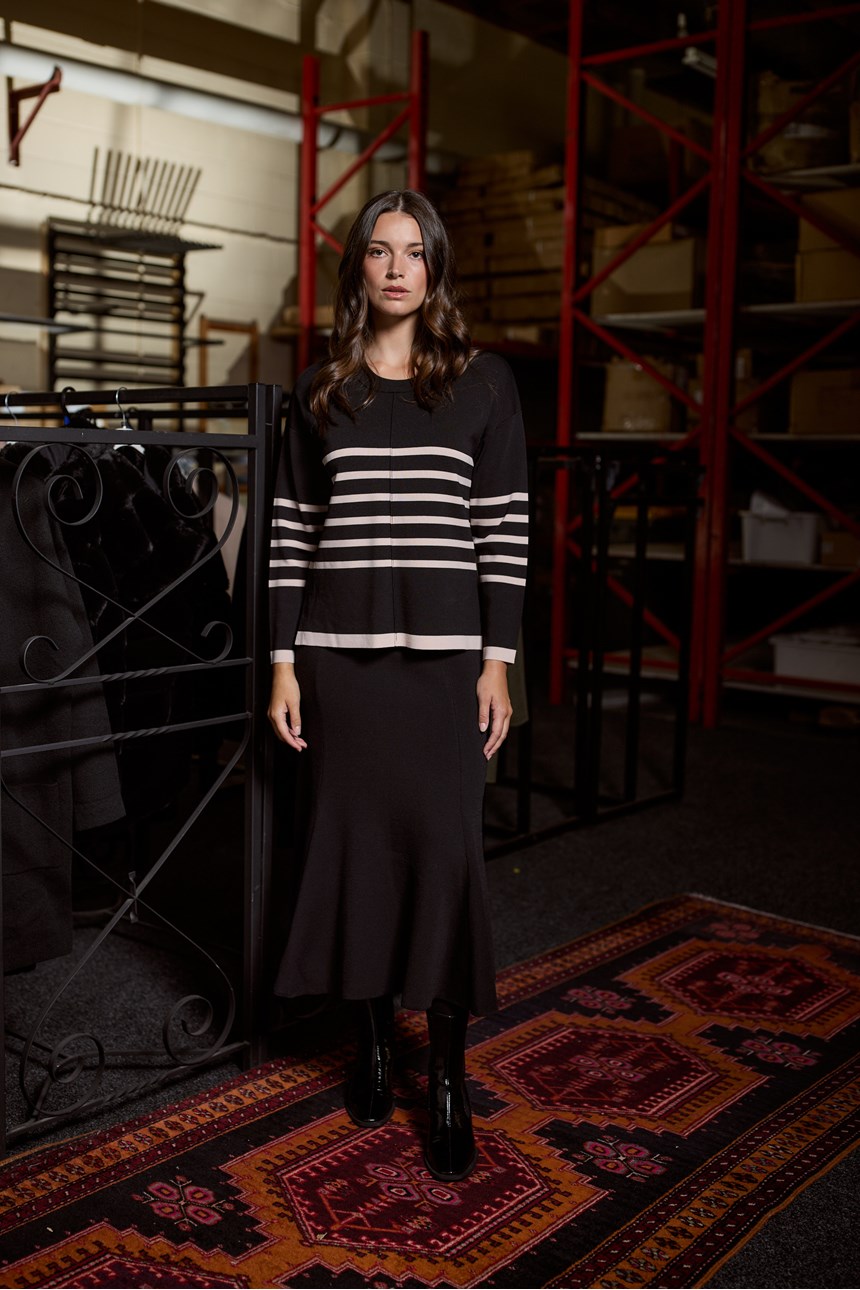 MILANO FLARE SKIRT