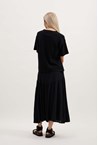 STELLA TEE - black